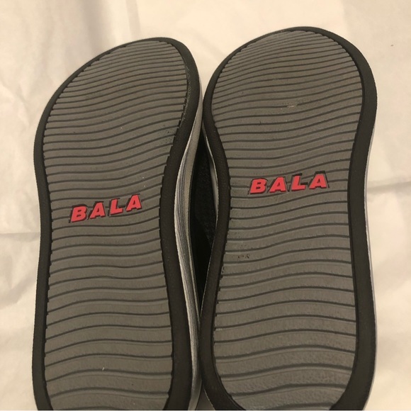 BALA Twelves, Unisex Nursing High Performance Shoes - Picture 7 of 9